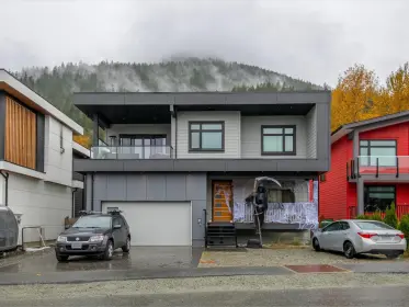 2048 Tiyata Boulevard, Pemberton, BC, Pemberton — Single Family Residence for sale