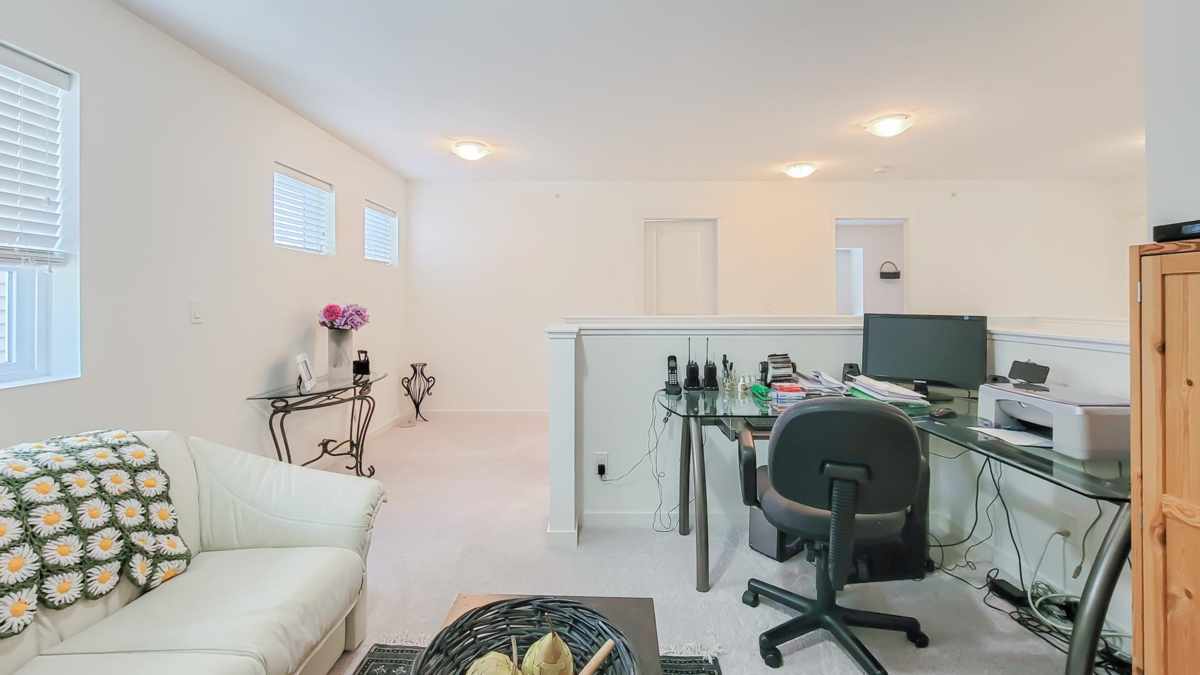 Loft / Bonus Room Photo of 24670 106 Avenue, Maple Ridge, BC