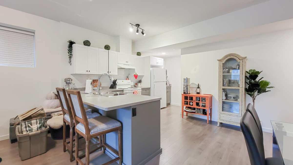 Outdoor Deck Photo of 24670 106 Avenue, Maple Ridge, BC