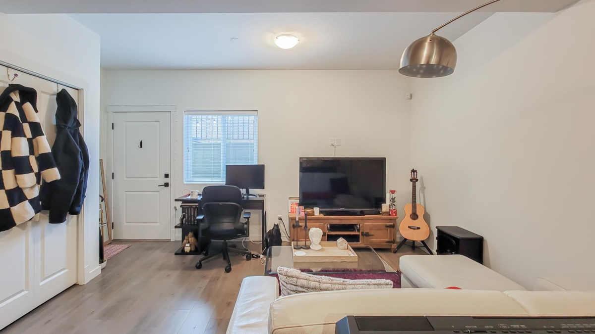 Outdoor Patio Photo of 24670 106 Avenue, Maple Ridge, BC