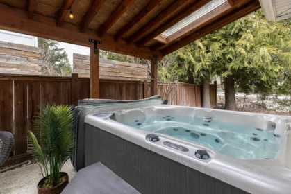 Guest Bathroom Photo of 7443 Dogwood Street, Pemberton, BC