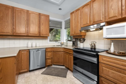 Kitchen Island Photo of 7443 Dogwood Street, Pemberton, BC