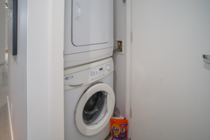 Laundry Room Photo of 1906 1028 Barclay Street, Vancouver, BC