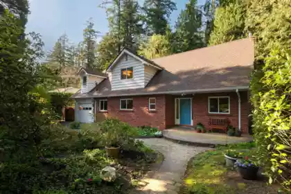 13181 24 Avenue, Surrey, BC, Surrey — Single Family Residence for sale
