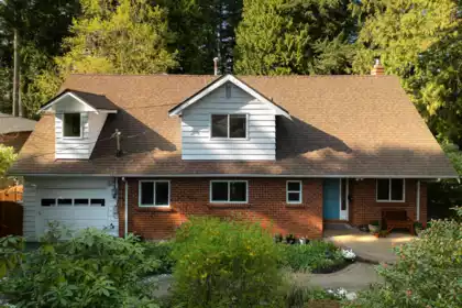13181 24 Avenue, Surrey, BC, Surrey — Single Family Residence for sale