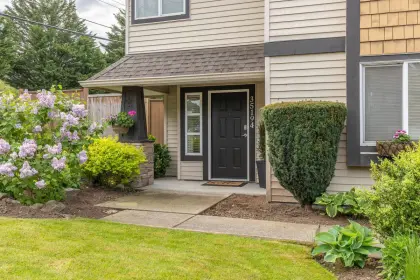 35194 Kootenay Drive, Abbotsford, BC, Abbotsford — Single Family Residence for sale