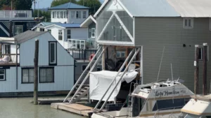 111 8191 River Road, Richmond, BC