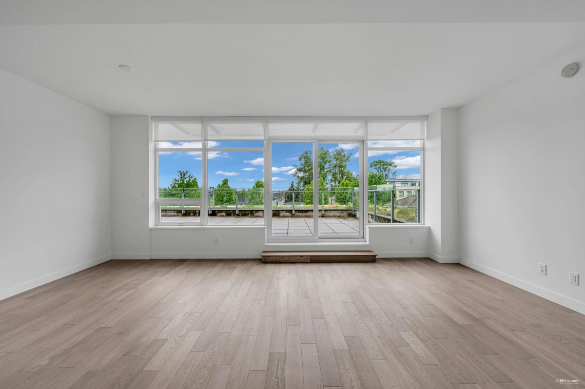 Kitchen Island Photo of 303 5077 Cambie Street, Vancouver, BC