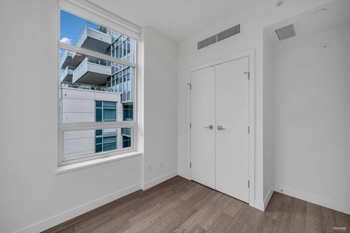 Mudroom Photo of 303 5077 Cambie Street, Vancouver, BC