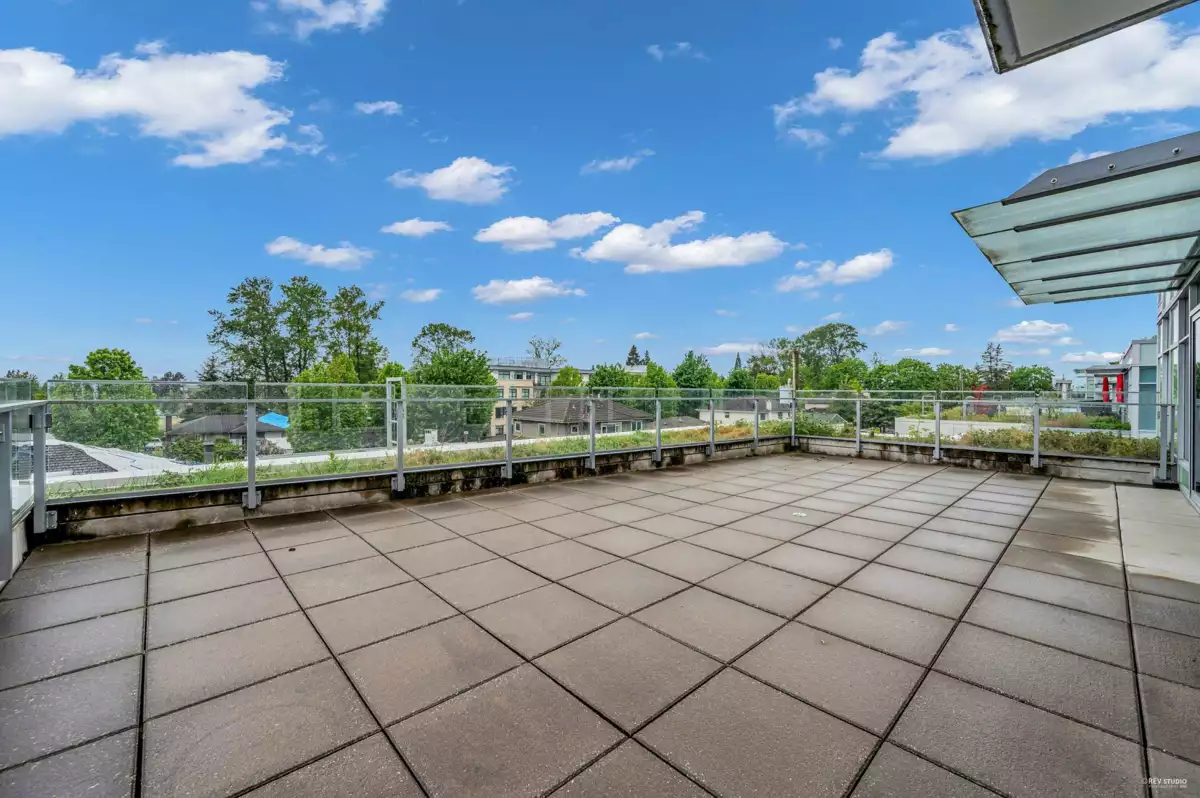 Outdoor Kitchen Photo of 303 5077 Cambie Street, Vancouver, BC