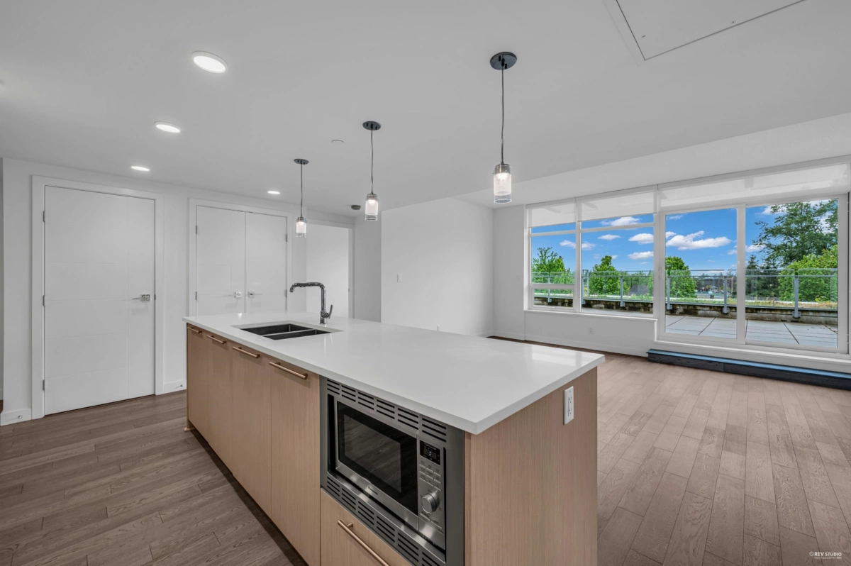 Walk-In Closet Photo of 303 5077 Cambie Street, Vancouver, BC