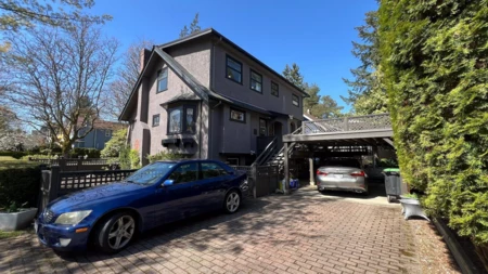 Outdoor Kitchen Photo of 3090 Discovery Street, Vancouver, BC