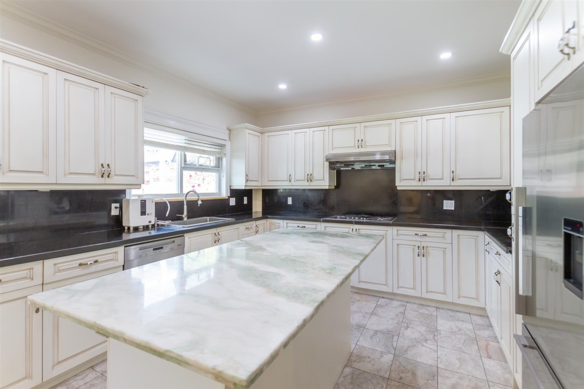 Breakfast Nook Photo of 1369 W 55th Avenue, Vancouver, BC