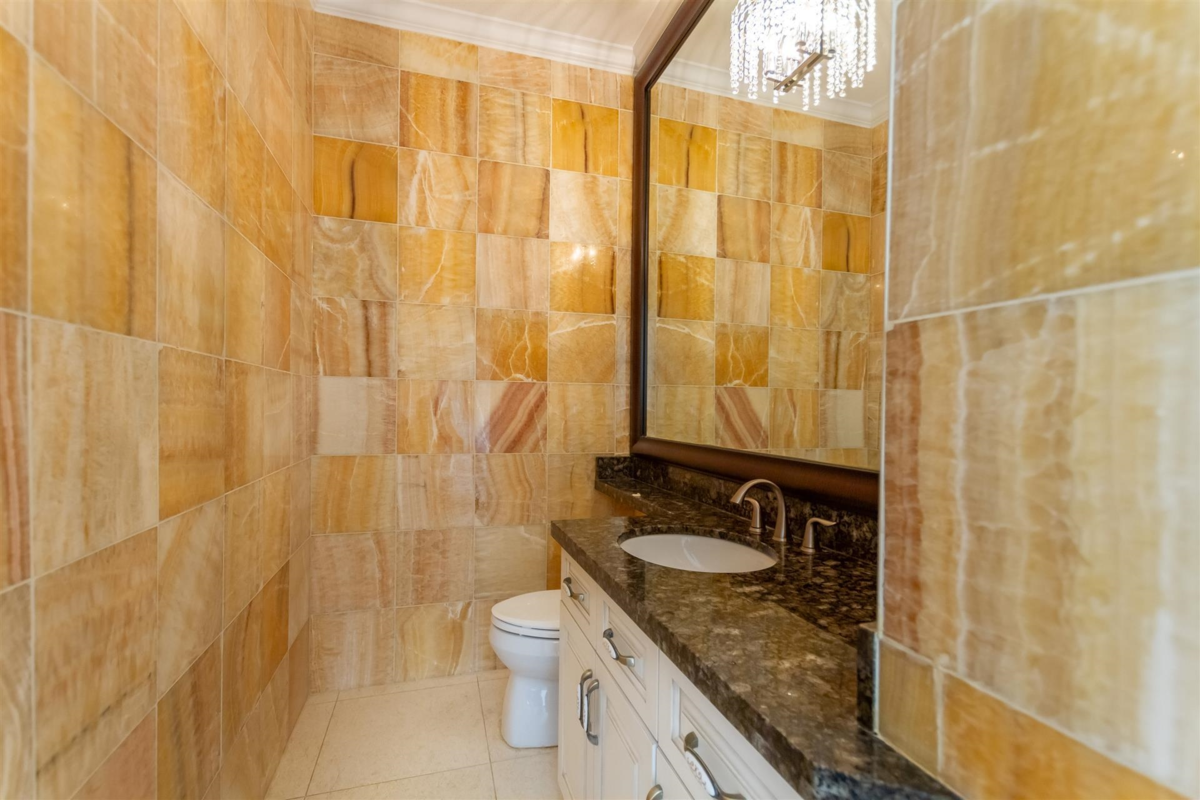 Dining Area Photo of 1369 W 55th Avenue, Vancouver, BC