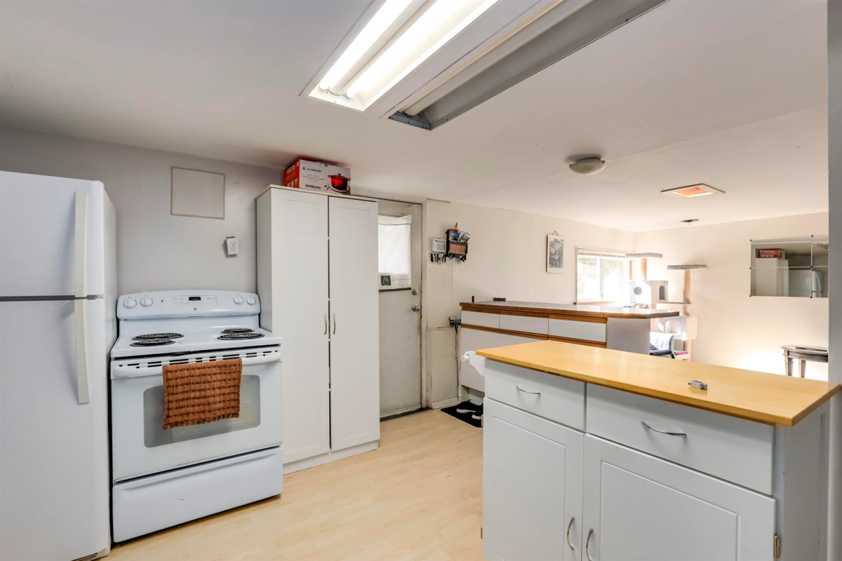 Guest Bathroom Photo of 7475 Knight Street, Vancouver, BC