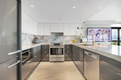 2402 1128 Quebec Street, Vancouver, BC, Vancouver — Apartment/Condo for sale