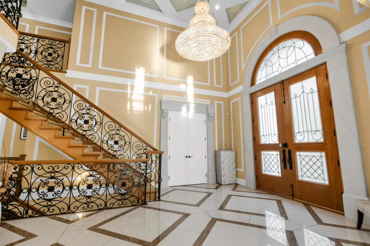 Walk-In Closet Photo of 8233 Government Road, Burnaby, BC