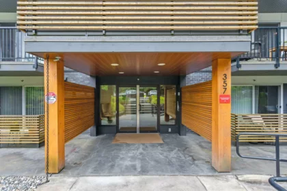105 357 E 2nd Street, North Vancouver, BC, North Vancouver — Apartment/Condo for sale