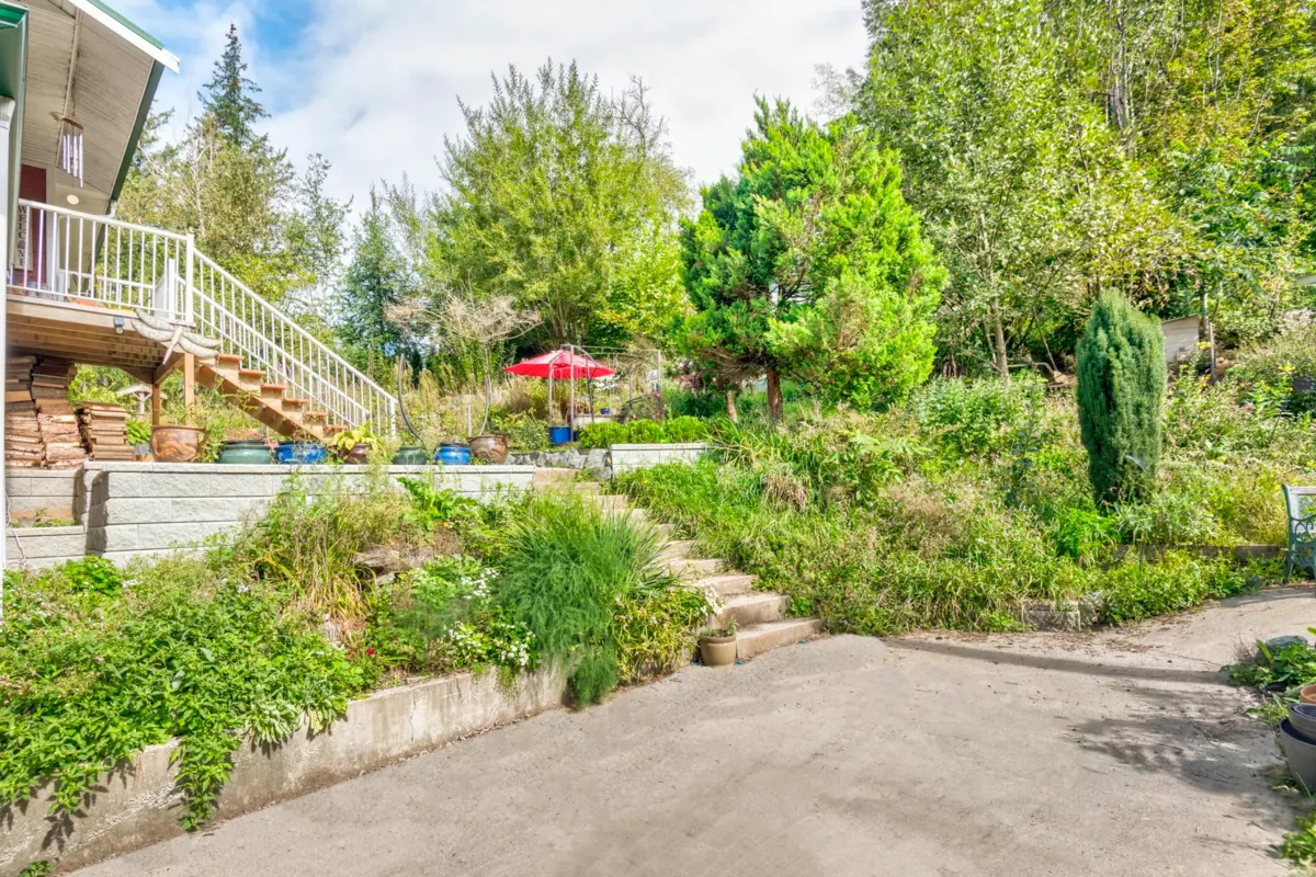 Outdoor Deck Photo of 48585 Wincott Road, Chilliwack, BC
