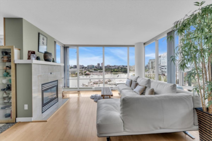 1503 1067 Marinaside Crescent, Vancouver, BC, Vancouver — Apartment/Condo for sale