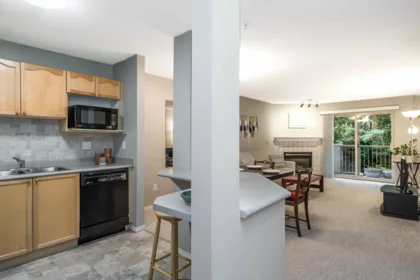 215 33478 Roberts Avenue, Abbotsford, BC, Abbotsford — Apartment/Condo for sale