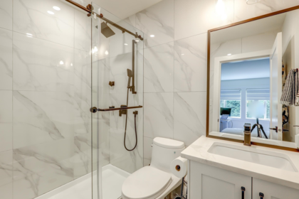 Hot Tub / Spa Photo of 13856 19a Avenue, Surrey, BC