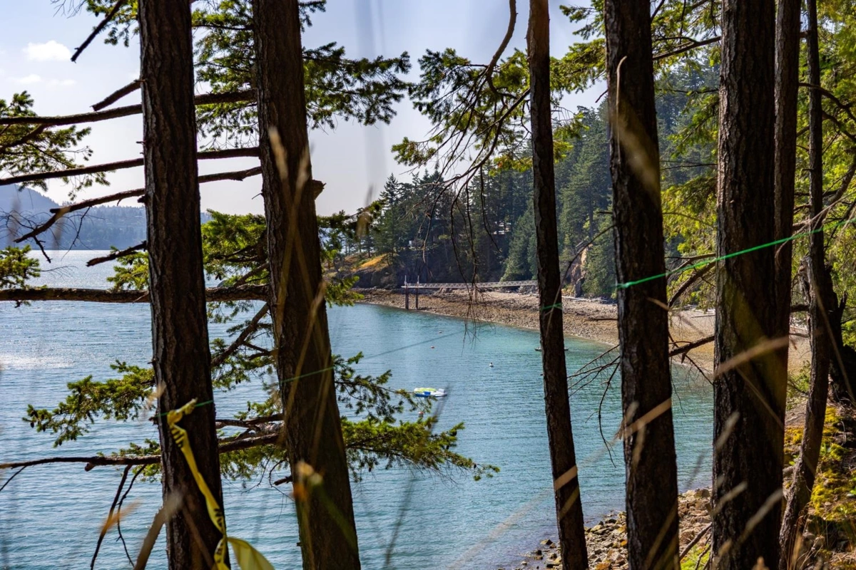 Laundry Room Photo of 1345 Catalina Road, Bowen Island, BC