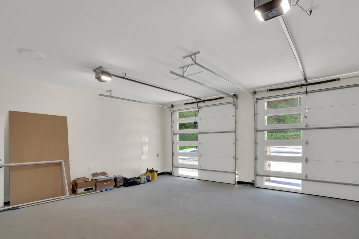 Swimming Pool Photo of 51199 Charlotte Place, Chilliwack, BC