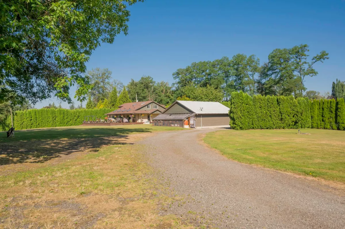 Hot Tub / Spa Photo of 9978 Allard Crescent, Langley, BC