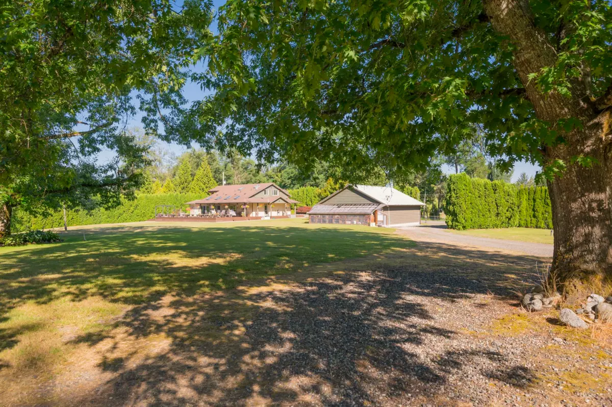 Swimming Pool Photo of 9978 Allard Crescent, Langley, BC