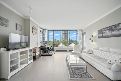 400 5967 Wilson Avenue, Burnaby, BC, Burnaby — Apartment/Condo for sale