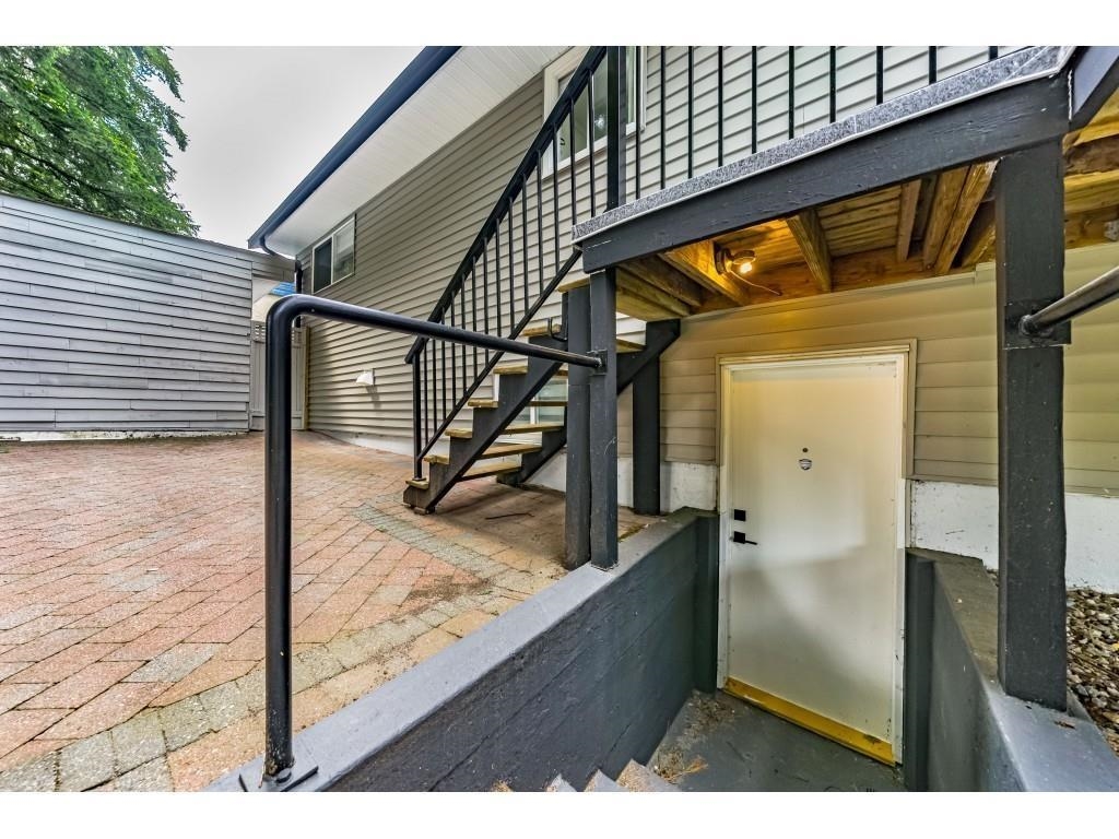 Outdoor Kitchen Photo of 14927 Kew Drive Drive, Surrey, BC