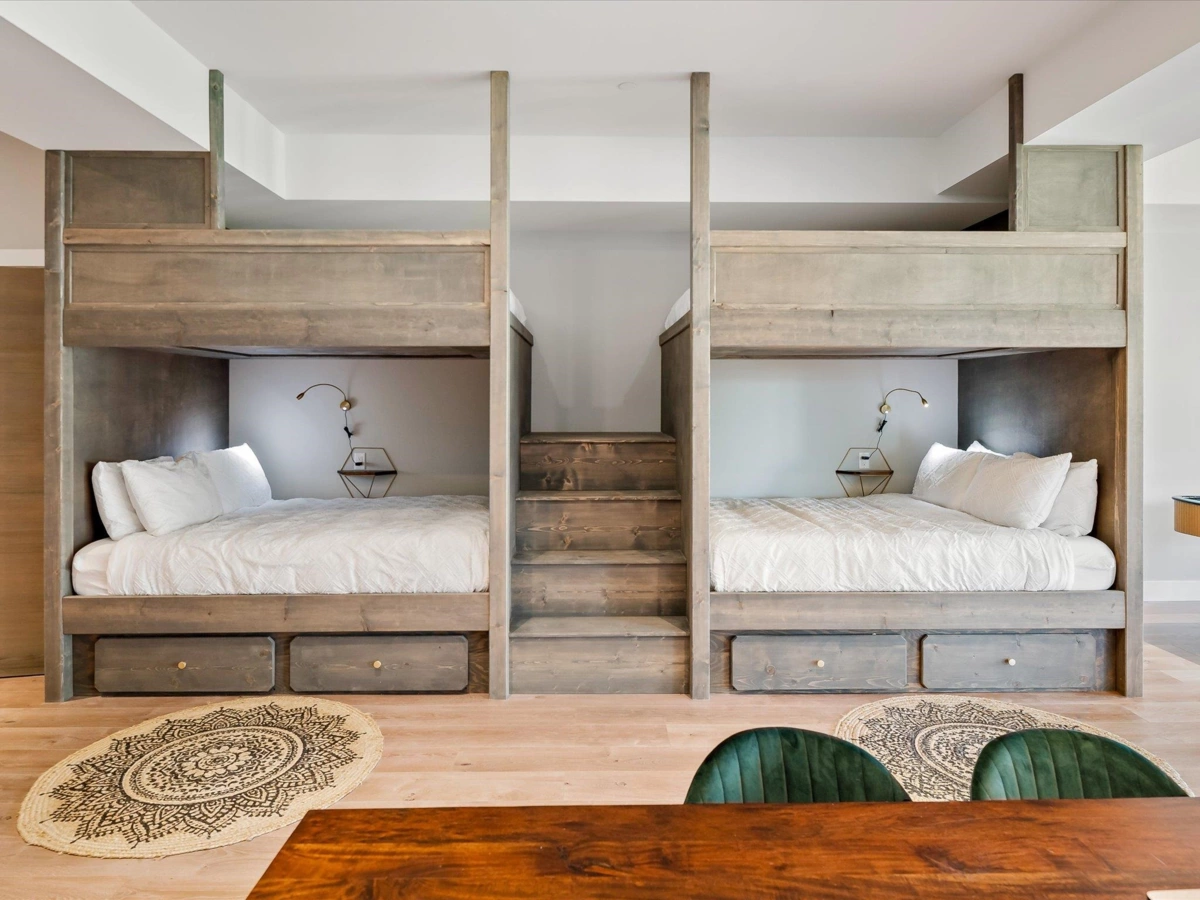 Entry Foyer Photo of 9292 Steller's Way, Whistler, BC