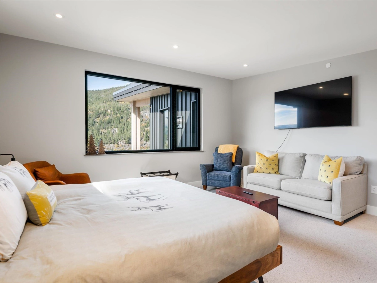 Powder Room Photo of 9292 Steller's Way, Whistler, BC