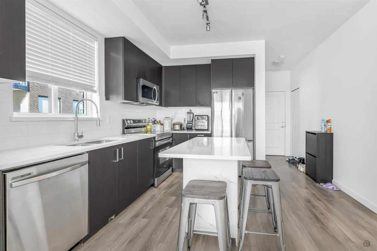 Bedroom 3 Photo of 316 15858 Fraser Highway, Surrey, BC