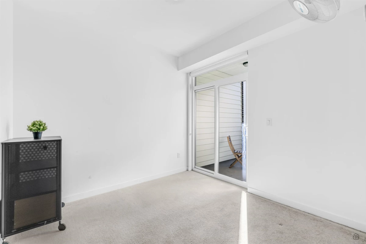 Primary Bathroom Photo of 316 15858 Fraser Highway, Surrey, BC