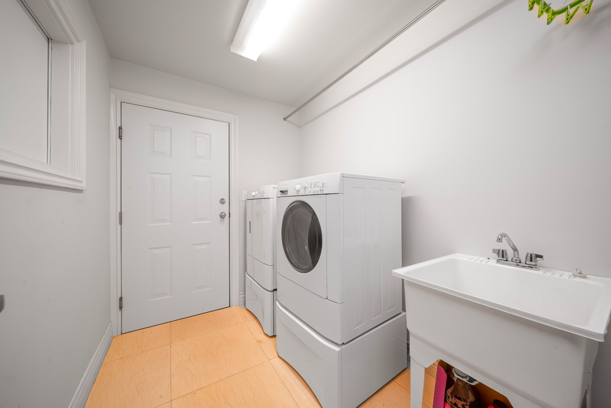 Outdoor Patio Photo of 7353 Union Street, Burnaby, BC