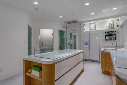203 1177 Hornby Street, Vancouver, BC, Vancouver — Apartment/Condo for sale