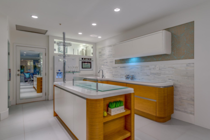 203 1177 Hornby Street, Vancouver, BC, Vancouver — Apartment/Condo for sale