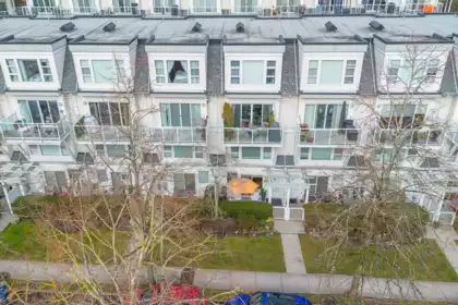 28 2723 E Kent Avenue North, Vancouver, BC, Vancouver — Townhouse for sale
