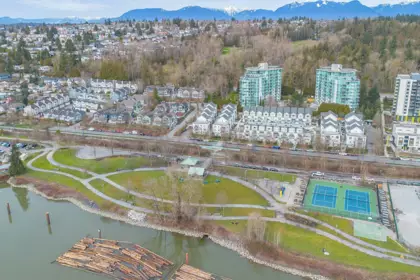 28 2723 E Kent Avenue North, Vancouver, BC, Vancouver — Townhouse for sale