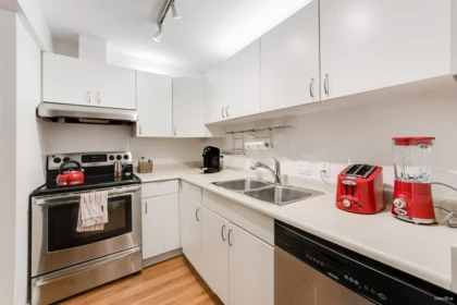 202 2295 Pandora Street, Vancouver, BC, Vancouver — Apartment/Condo for sale