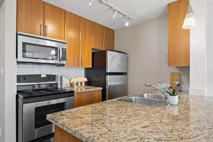 2806 688 Abbott Street, Vancouver, BC, Vancouver — Apartment/Condo for sale