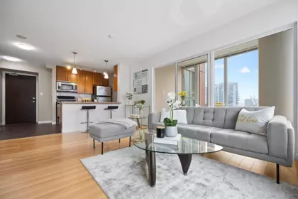 2806 688 Abbott Street, Vancouver, BC, Vancouver — Apartment/Condo for sale
