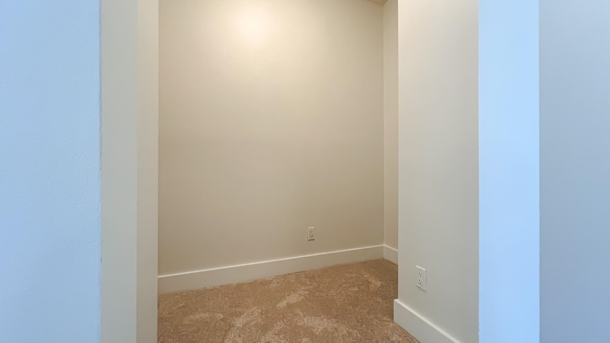 Bedroom 3 Photo of 327 6033 Katsura Street, Richmond, BC