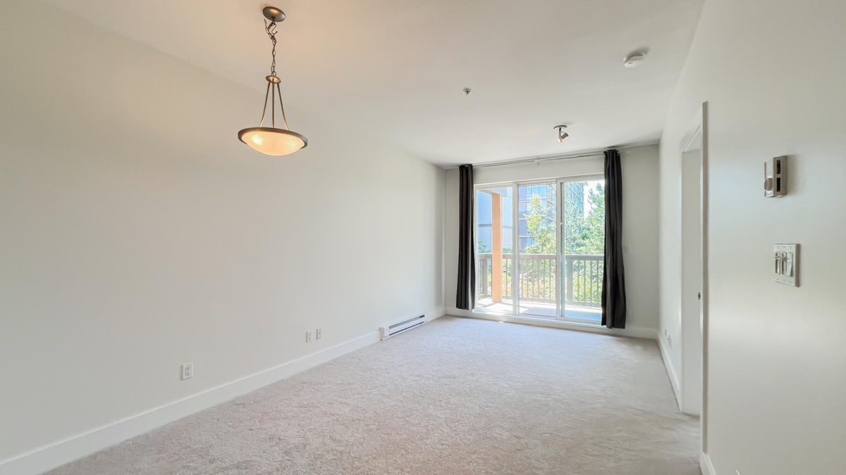 Family Room Photo of 327 6033 Katsura Street, Richmond, BC