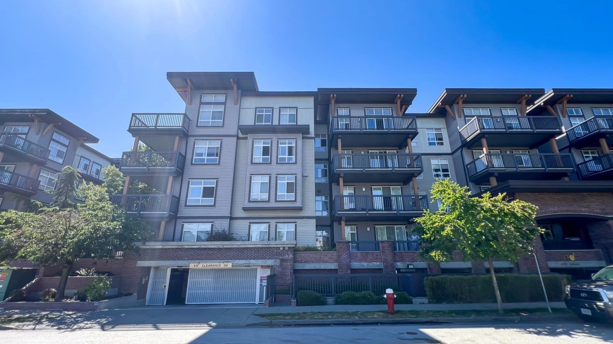 Mudroom Photo of 327 6033 Katsura Street, Richmond, BC