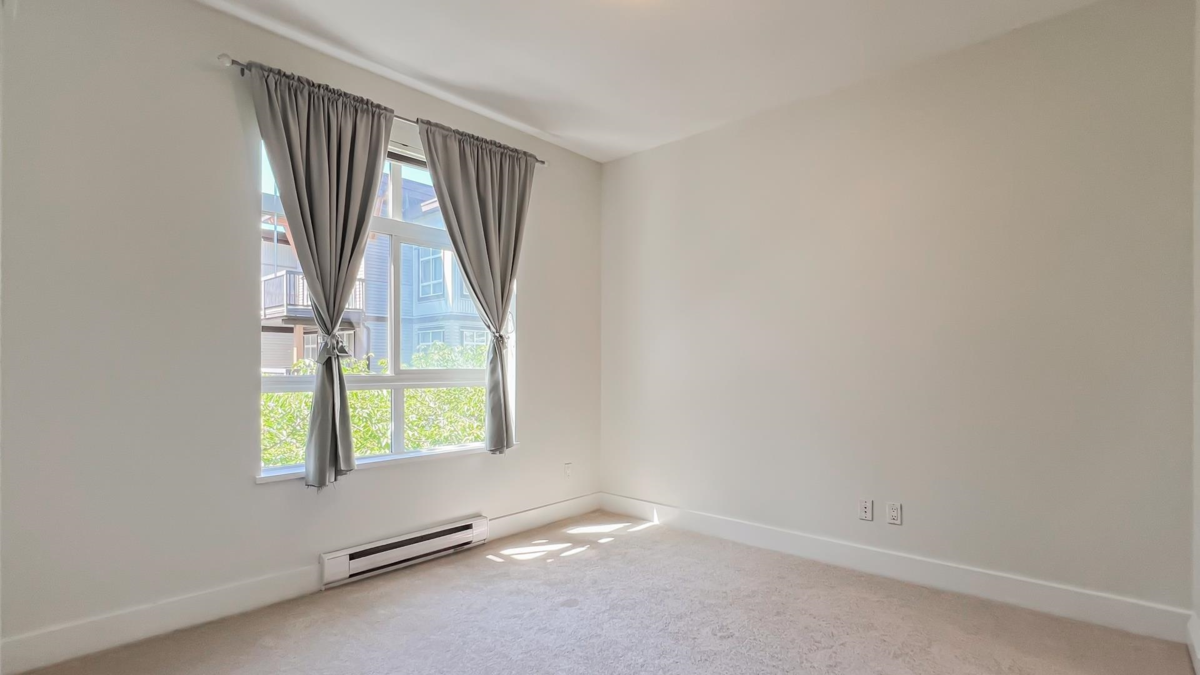 Walk-In Closet Photo of 327 6033 Katsura Street, Richmond, BC