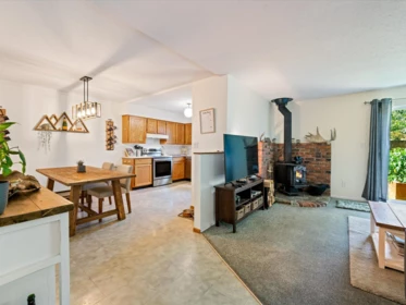18 39752 Government Road, Squamish, BC, Squamish — Townhouse for sale