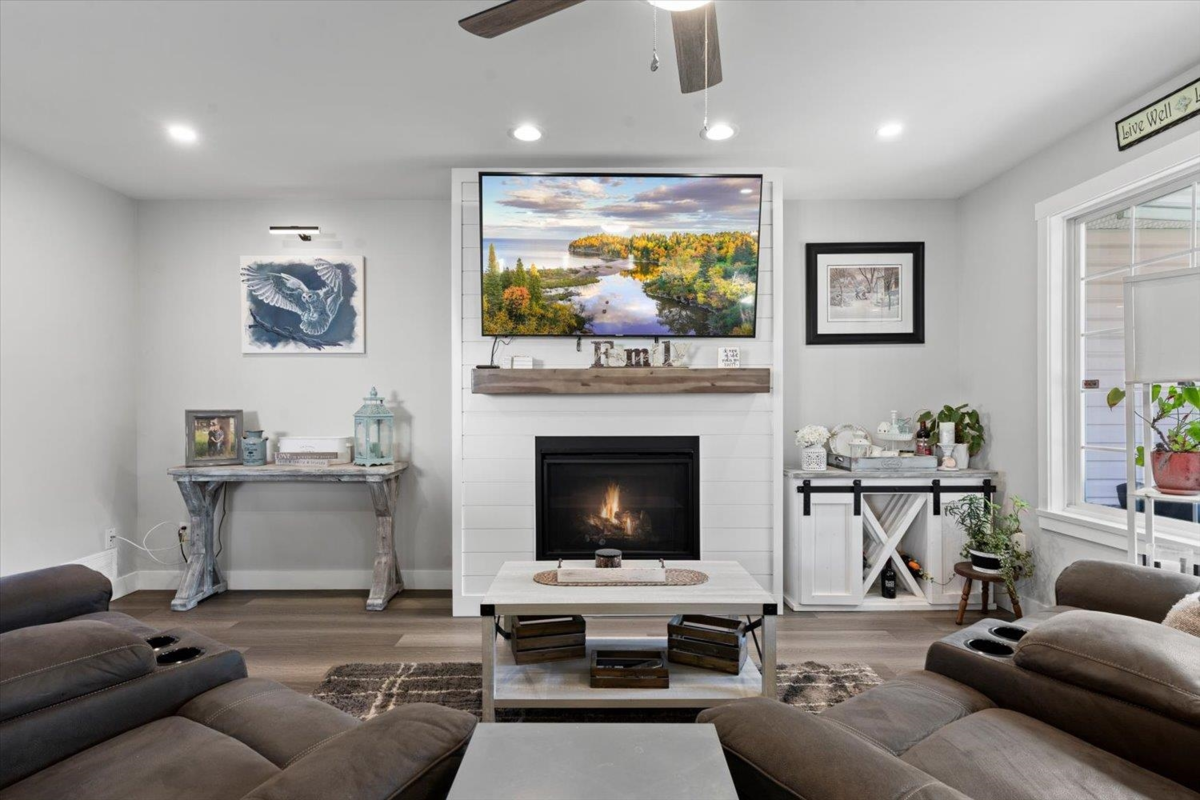 Primary Bathroom Photo of 1639 Canterbury Drive, Agassiz, BC